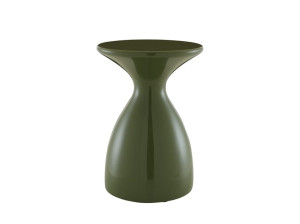 Низкий стул из стекловолокна