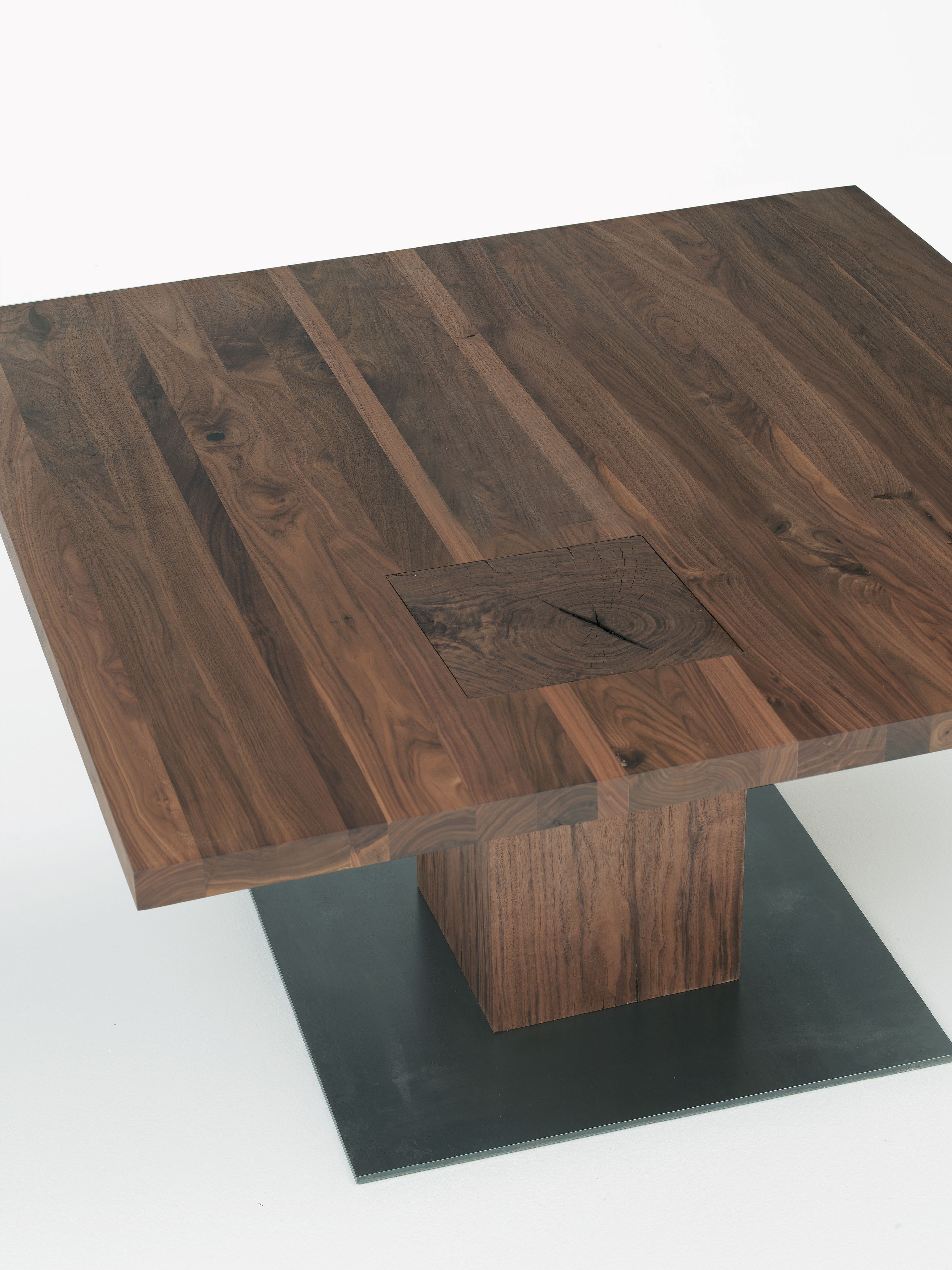 Квадратный журнальный столик из массива дерева с железной основой Riva 1920 Boss Executive ARCH-00110157 - Вид №1