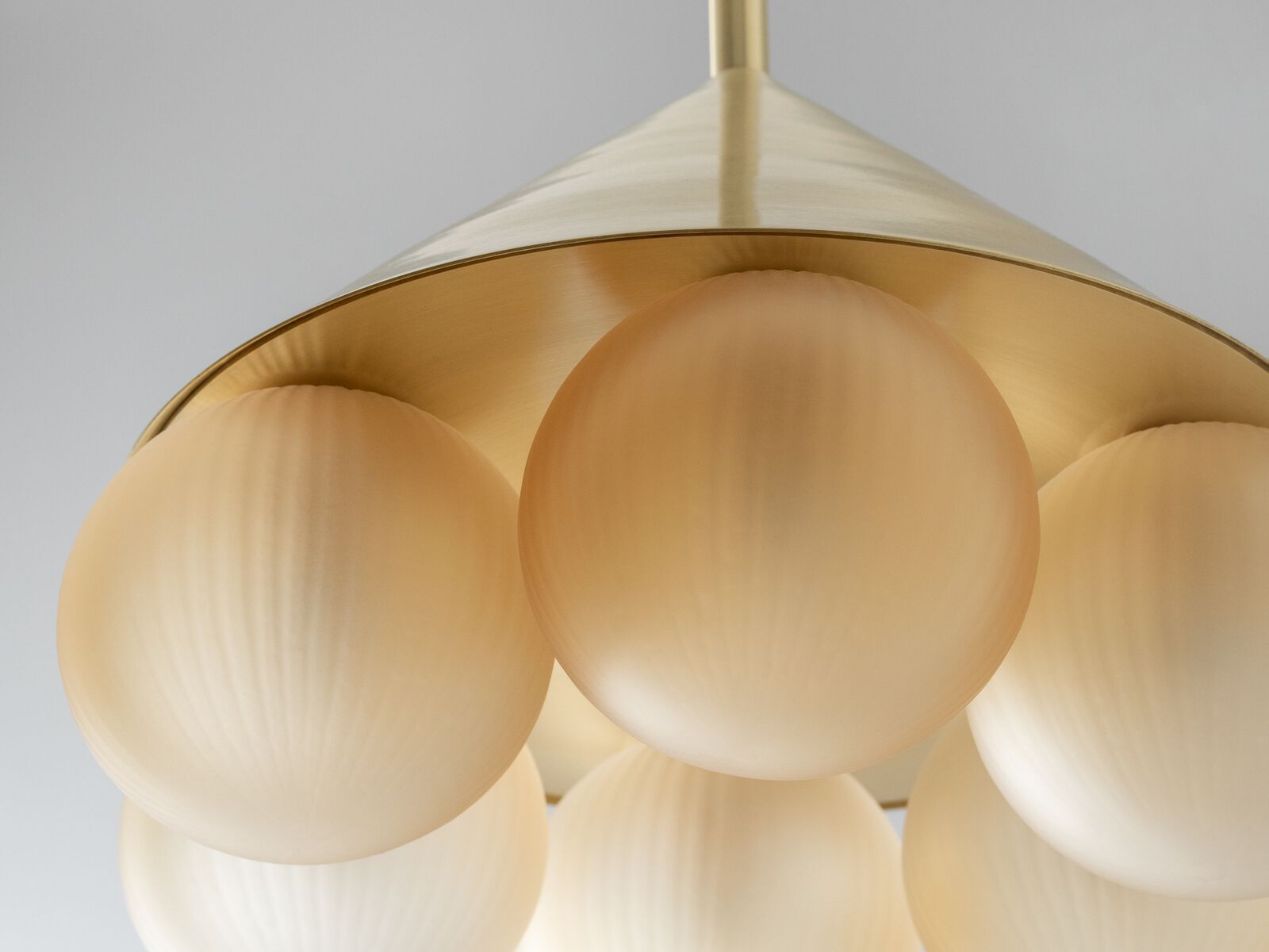 Светодиодный подвесной светильник из латуни и выдувного стекла SkLO пик ARCH-00076520 - Вид №4