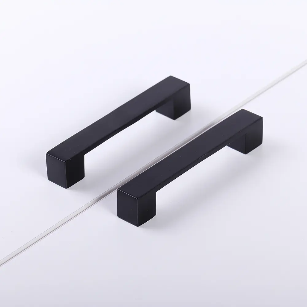 Мебельная ручка-скоба L4.024 черная 128 мм LARVIJ STLM-2028181 - Вид №4