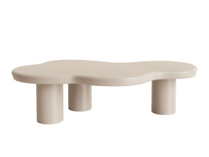 Низкий деревянный журнальный столик