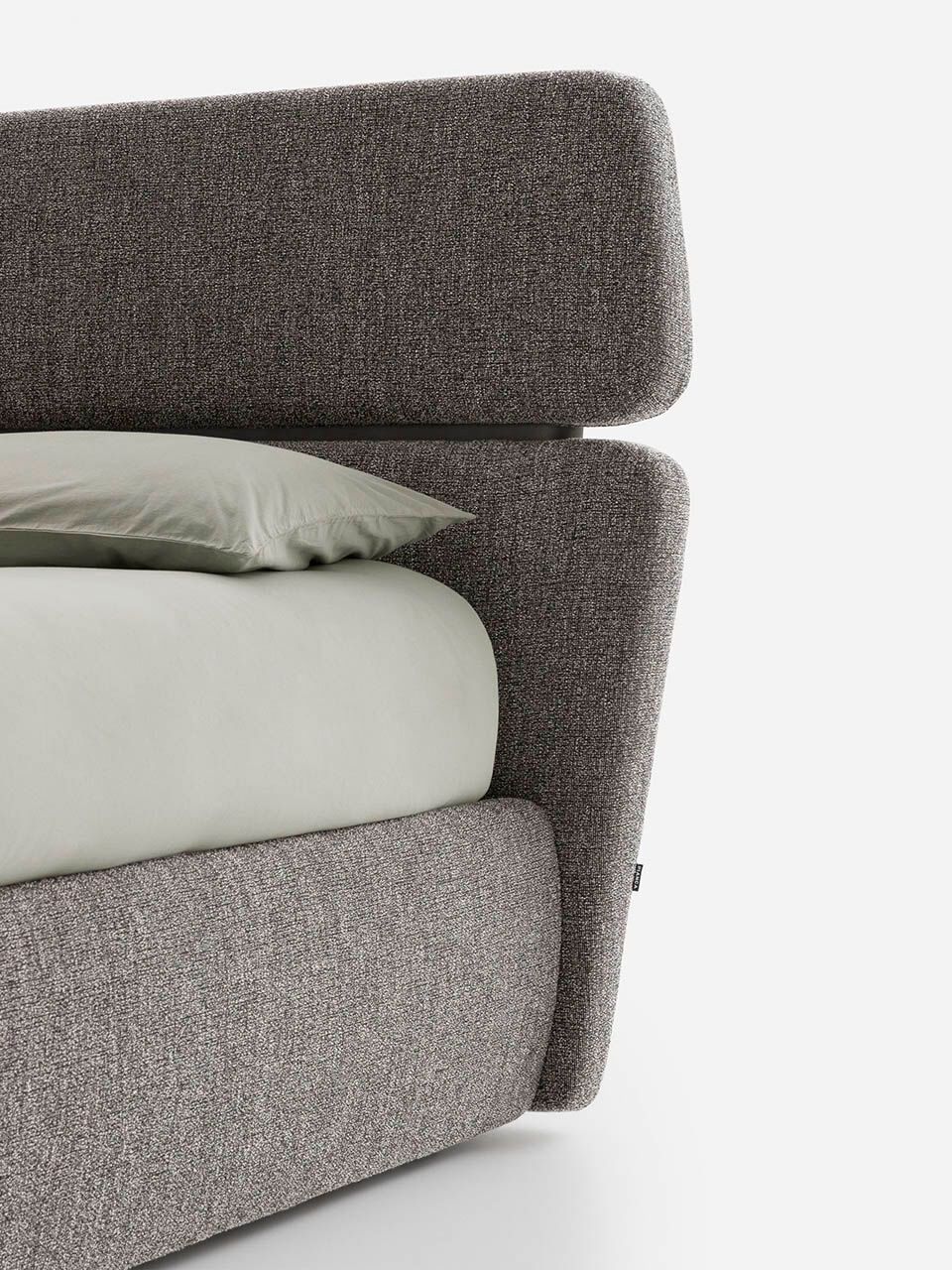 Двуспальная кровать из ткани с высоким изголовьем Pianca RIALTO ARCH-00125810 - Вид №3