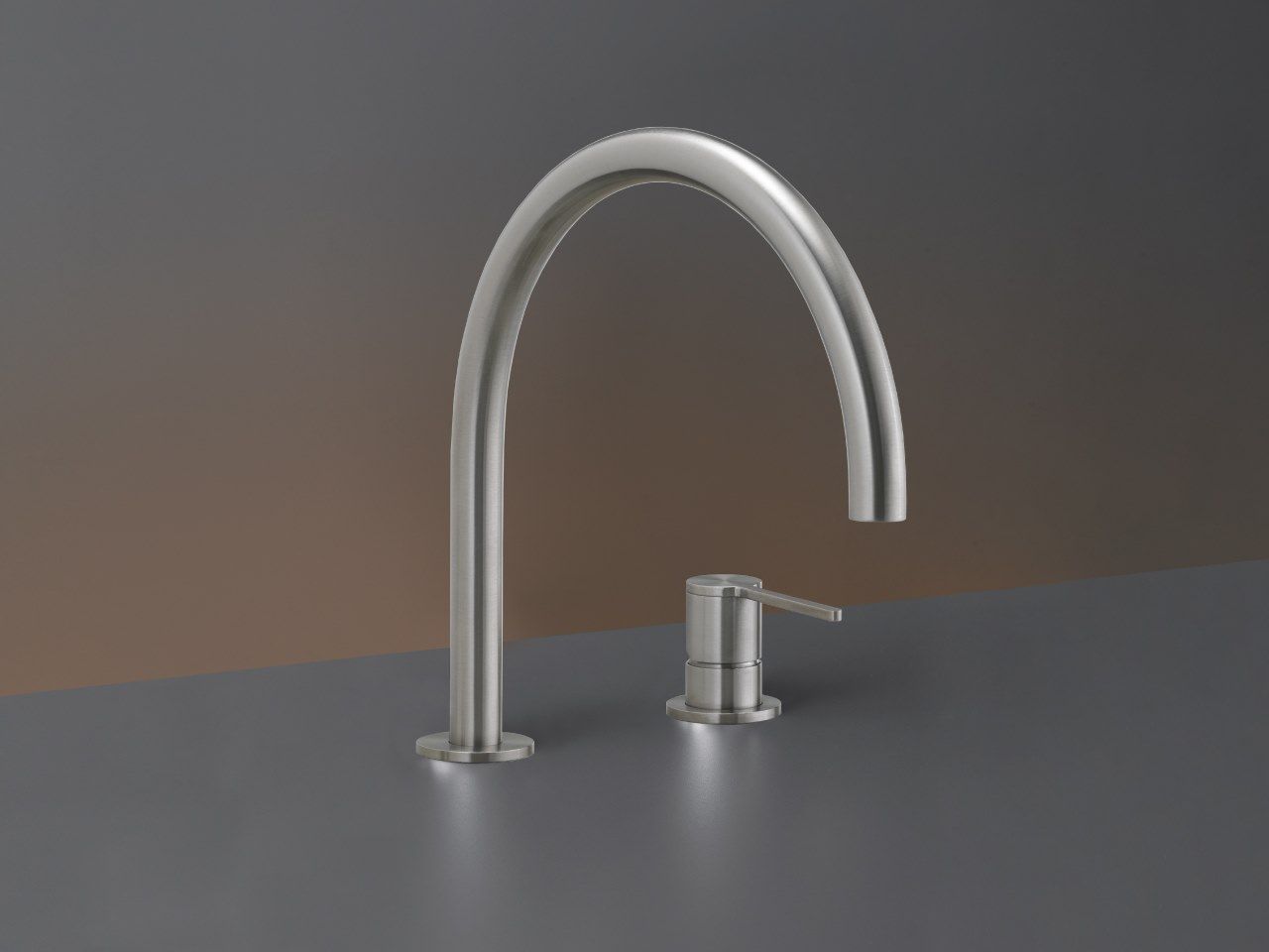 Смеситель с 2 отверстиями и поворотным изливом CEADESIGN INNOVO ARCH-00107423