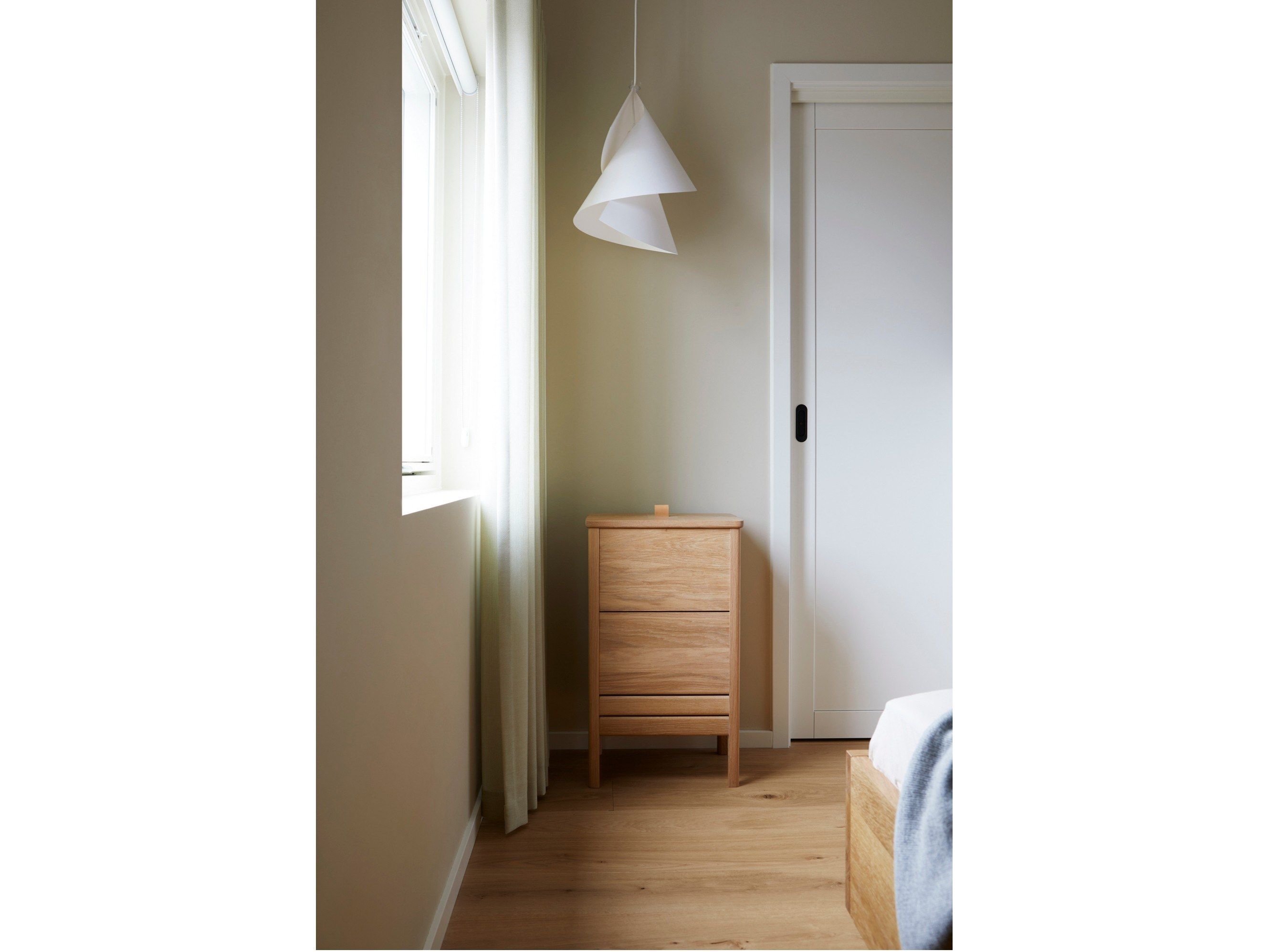 Стойка для белья из дуба Form & Refine Линия A ARCH-00096778 - Вид №8