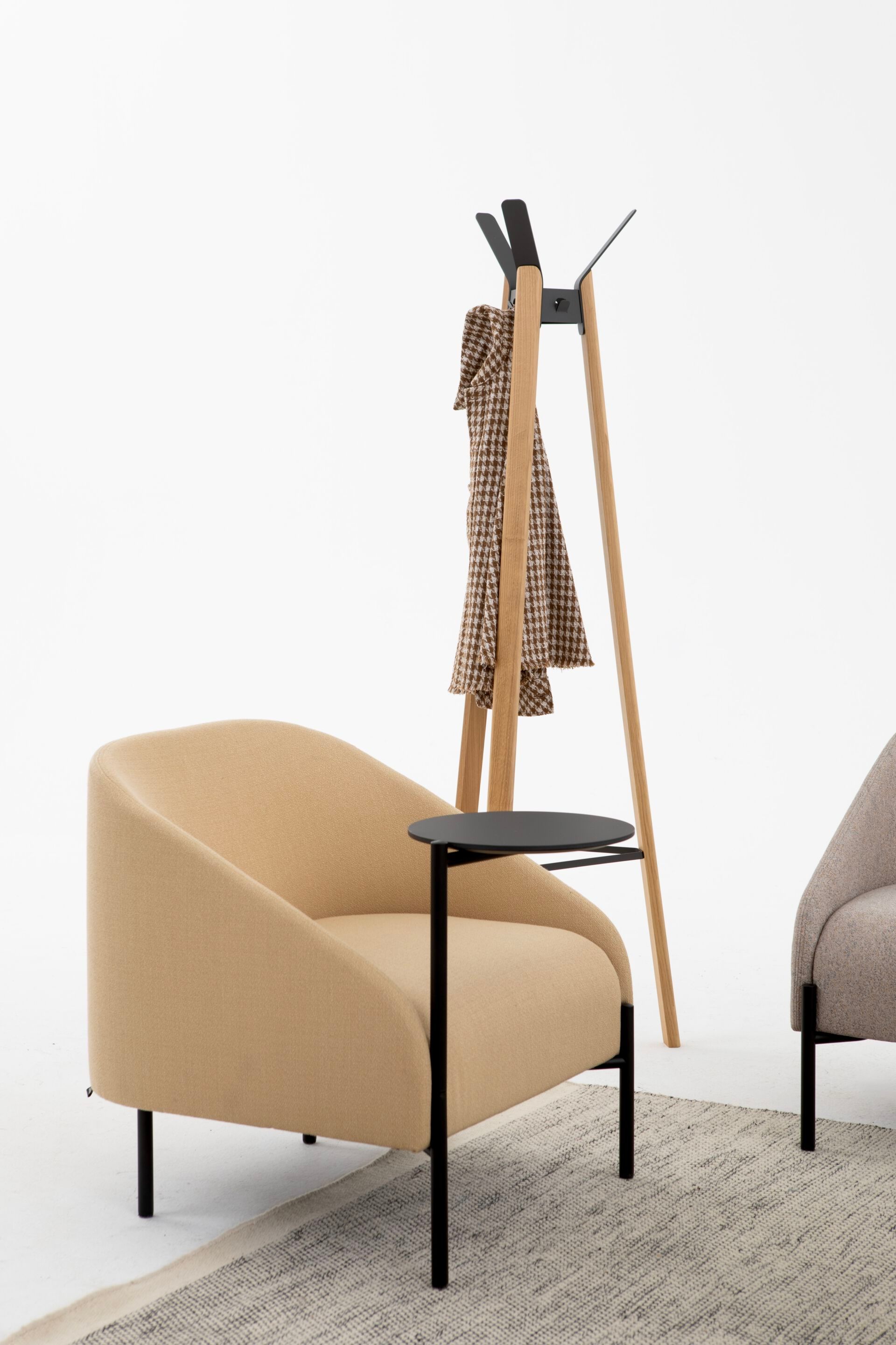 Тканевое кресло с подлокотниками Cascando Bond ARCH-00001026 - Вид №2