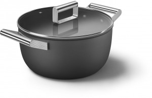 CKFC2411BLM Посуда / кастрюля с двумя ручками и крышкой 24 см, чёрная SMEG