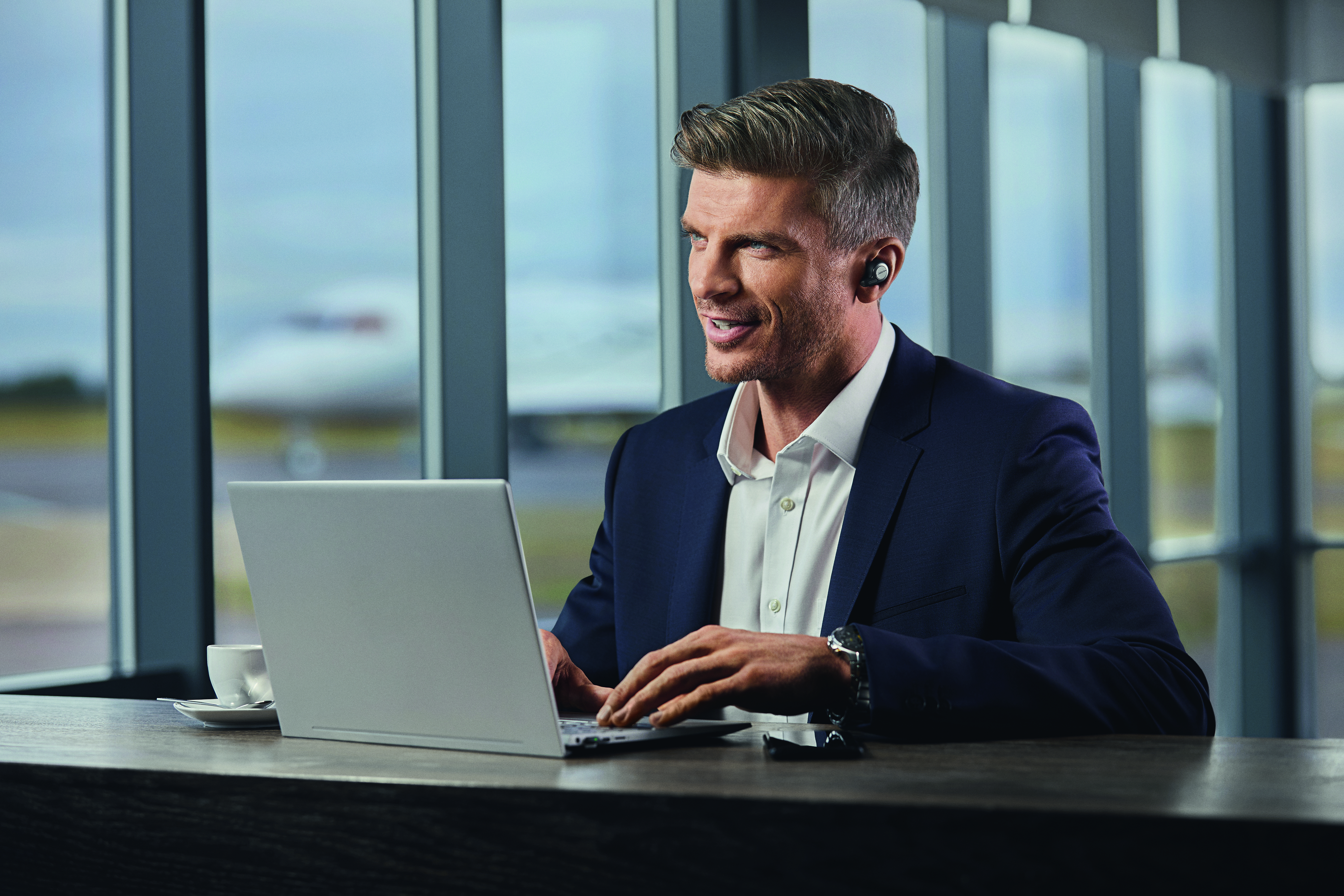 6598-832-209 evolve 65t, titanium black, uc Jabra Santreyd  - Вид №15