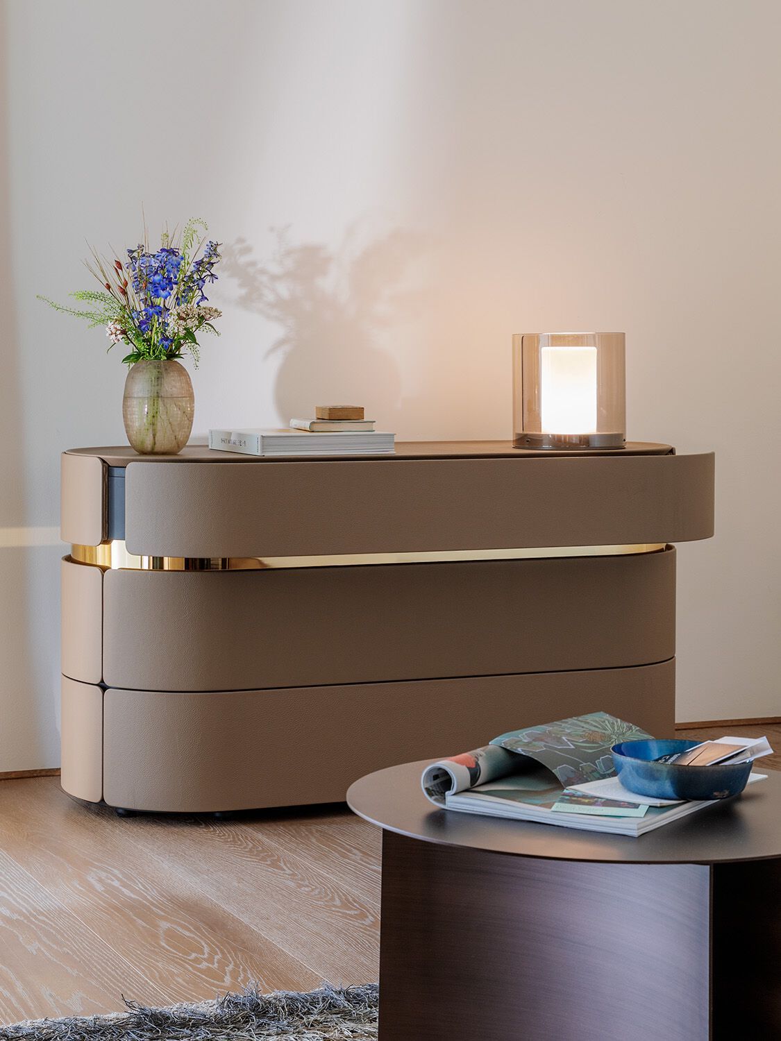 Комод из ясеня с кожаной обивкой Flou Тоши ARCH-00002322 - Вид №4