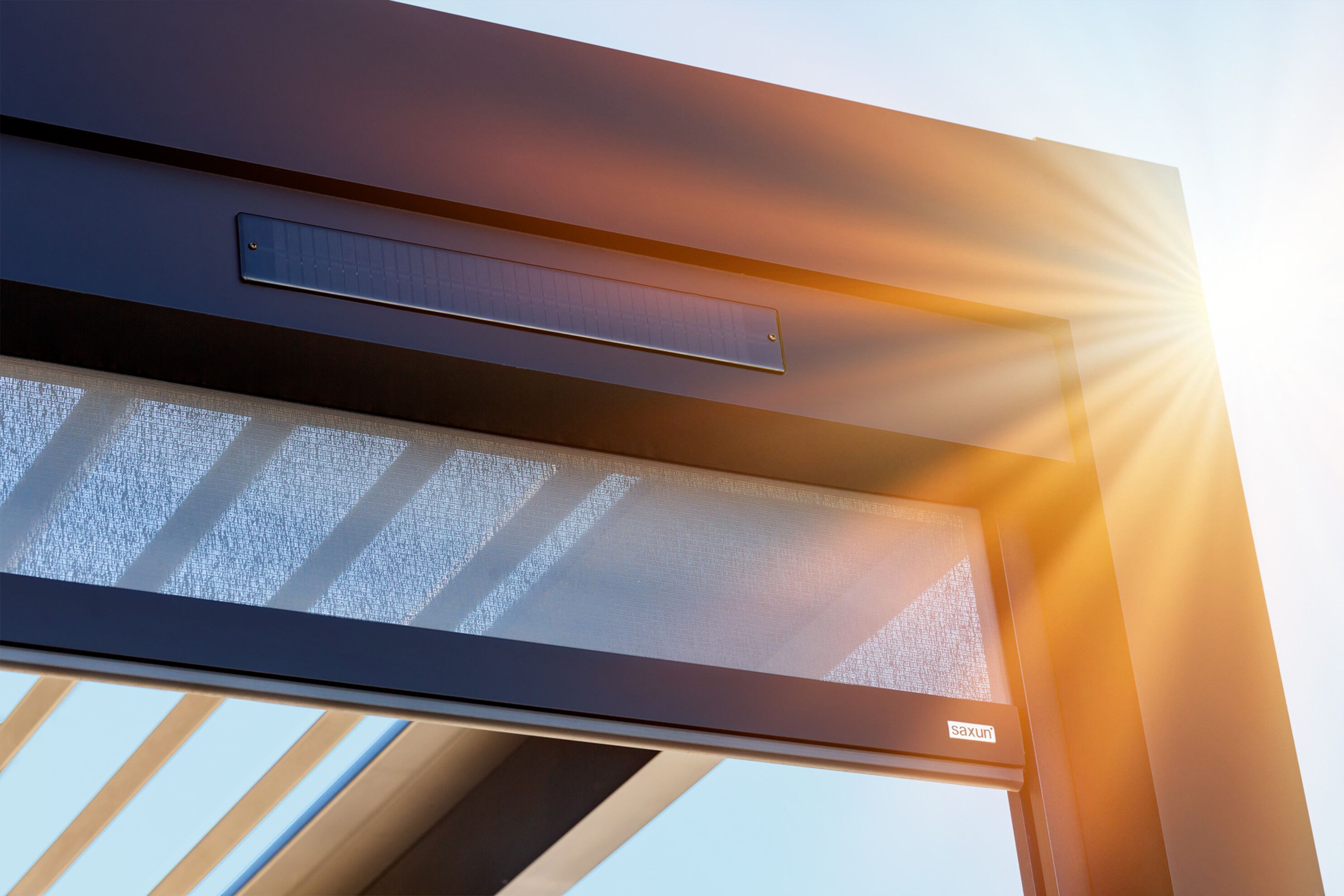 Ткань солнечной энергии моторизованный тент Saxun WIND SOLAR SCREEN ARCH-00139939 - Вид №1