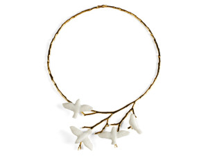 Ожерелье из фарфора