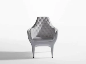 BD Barcelona Design Кресло с мягкой обивкой из тафтинга Showtime