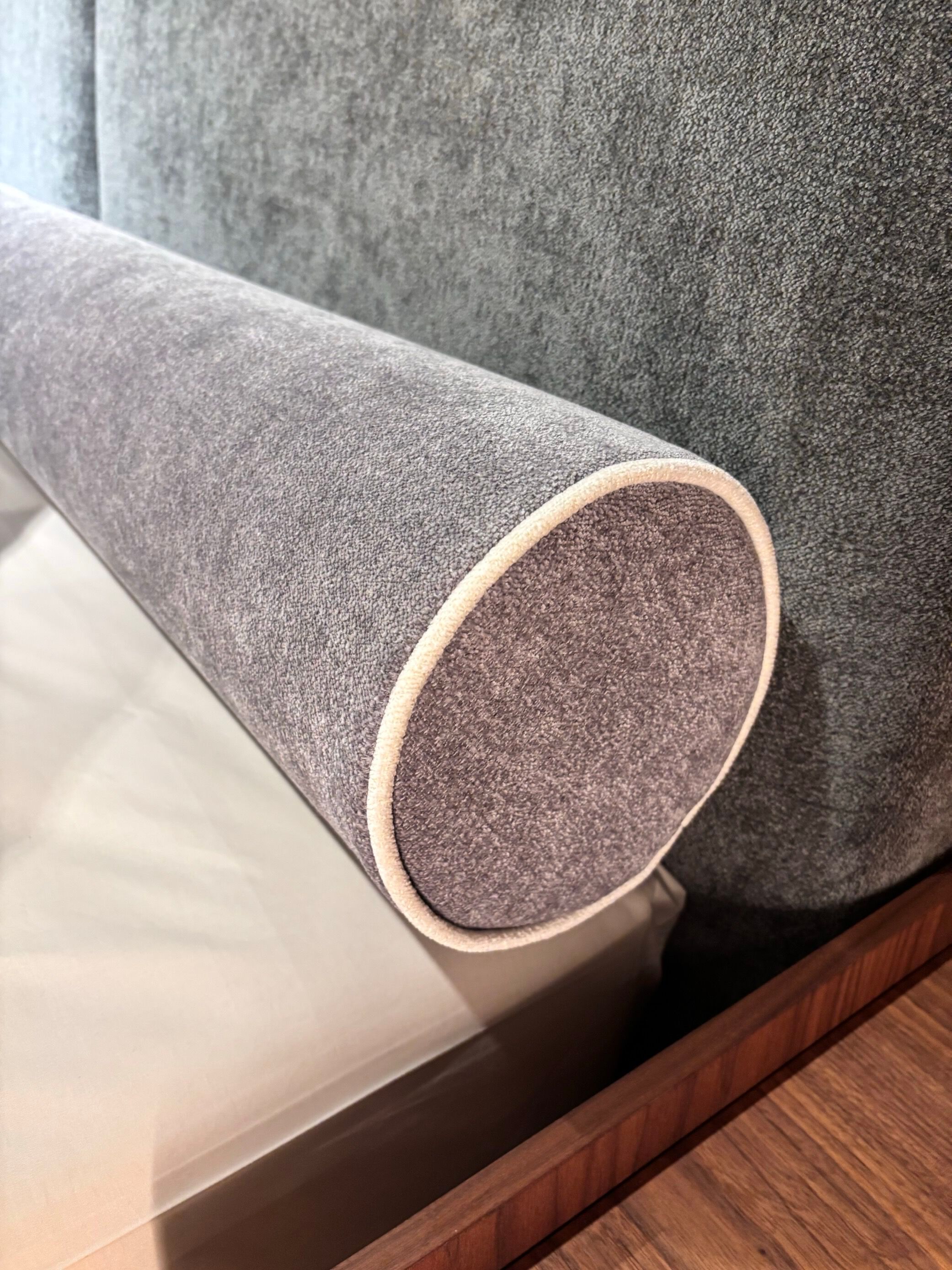 Цилиндрическая подушка In Stock Twils ARCH-00137573