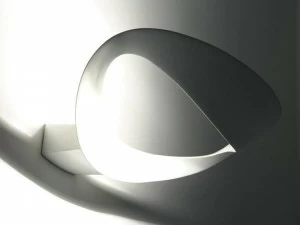 Artemide Настенный светильник из литого алюминия с отраженным светом