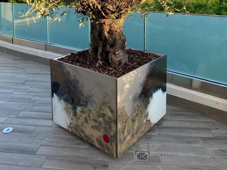 Квадратный плантатор из майоликовой лавы DOMIZIANI FIORIERE ARCH-00078821