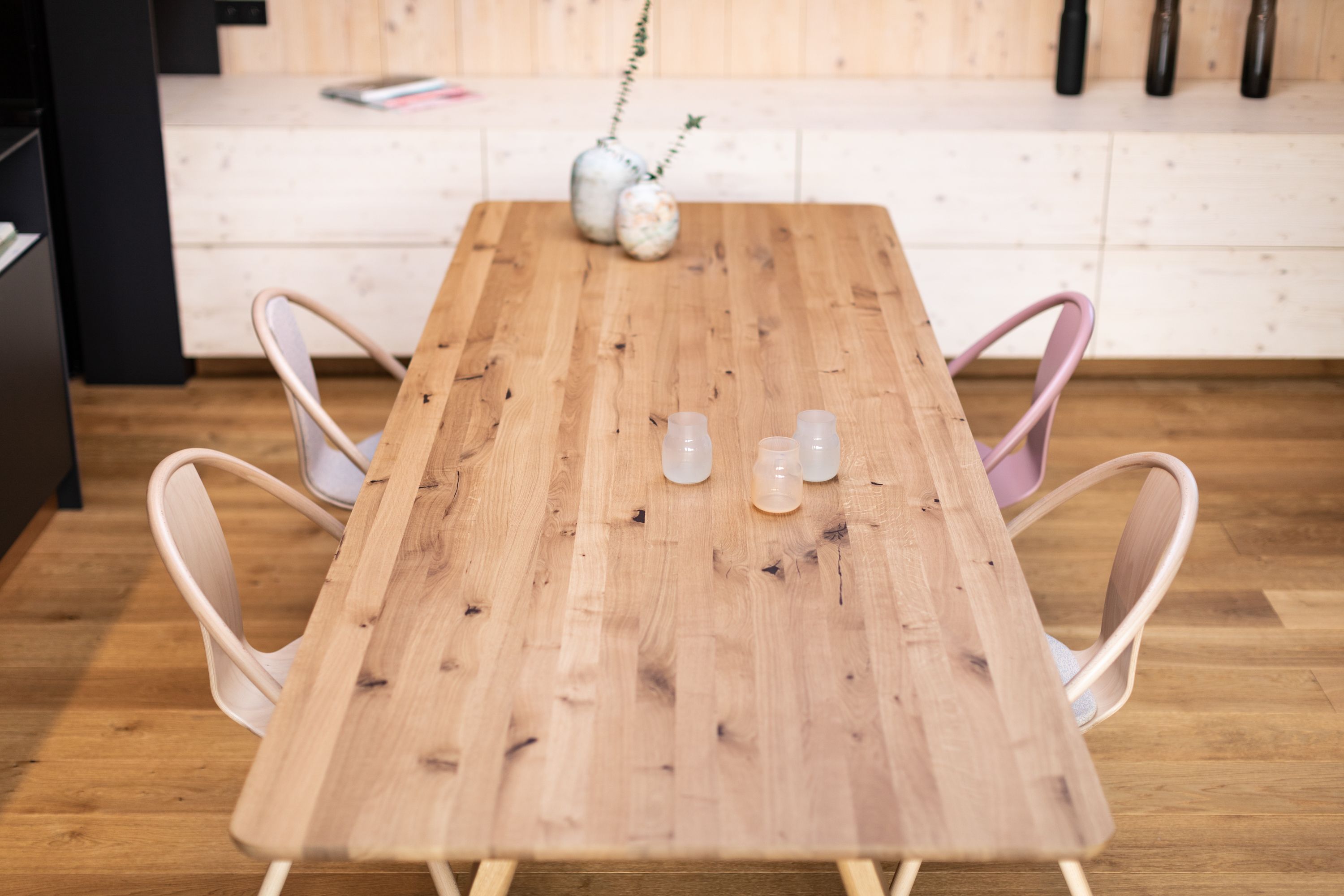 Штабелируемый стул с подлокотниками со встроенной подушкой TON AGAIN ARCH-00134912 - Вид №9