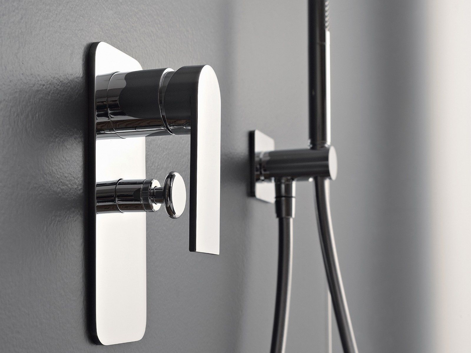 Смеситель для душа с ручным душем Zazzeri 100 ARCH-00092102