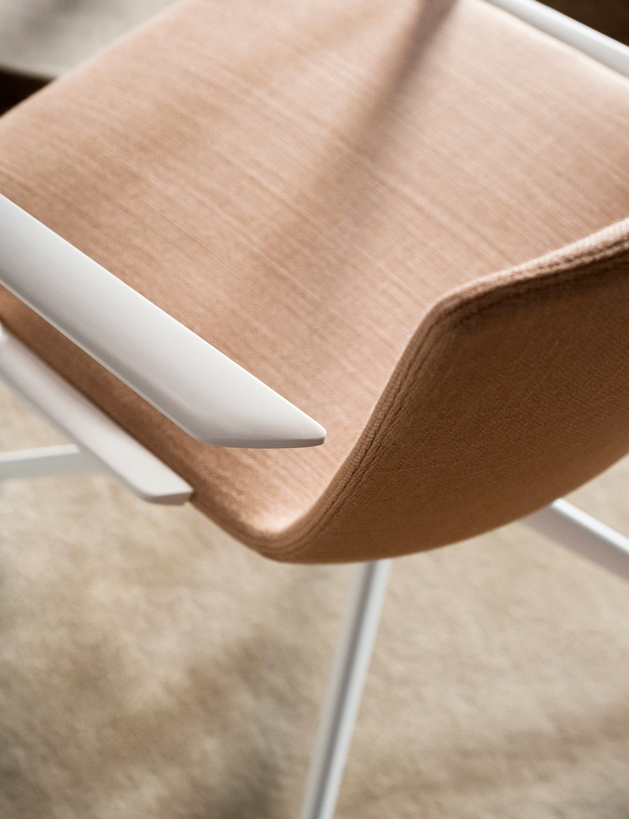 Поворотный операционный офисный стул с подлокотниками на насесте Desalto CALUM OFFICE TASK ARCH-00088676 - Вид №8