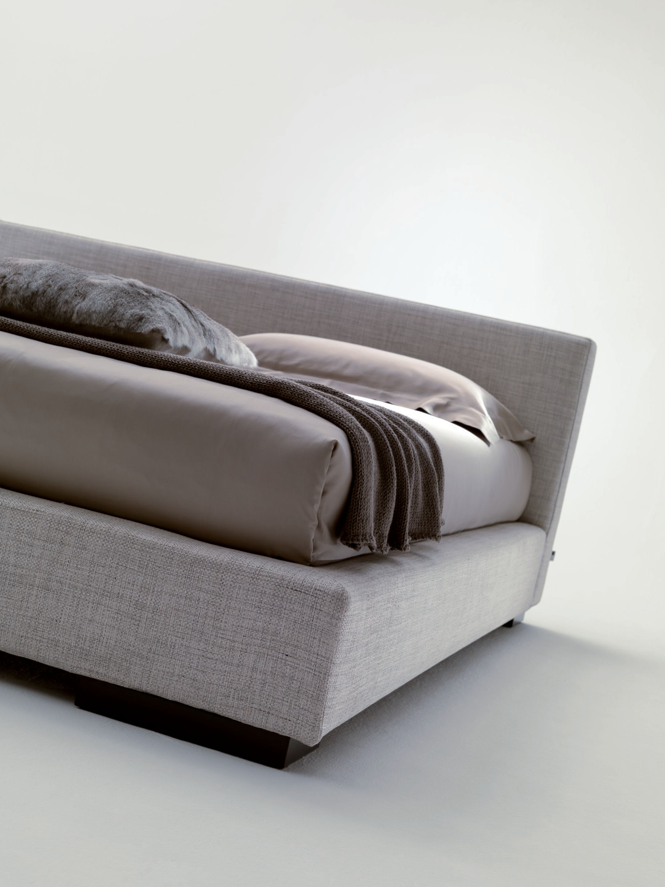 Съемная двуспальная кровать из ткани с мягким изголовьем GRUPPO FOX ночь Фокса ARCH-00077859 - Вид №3