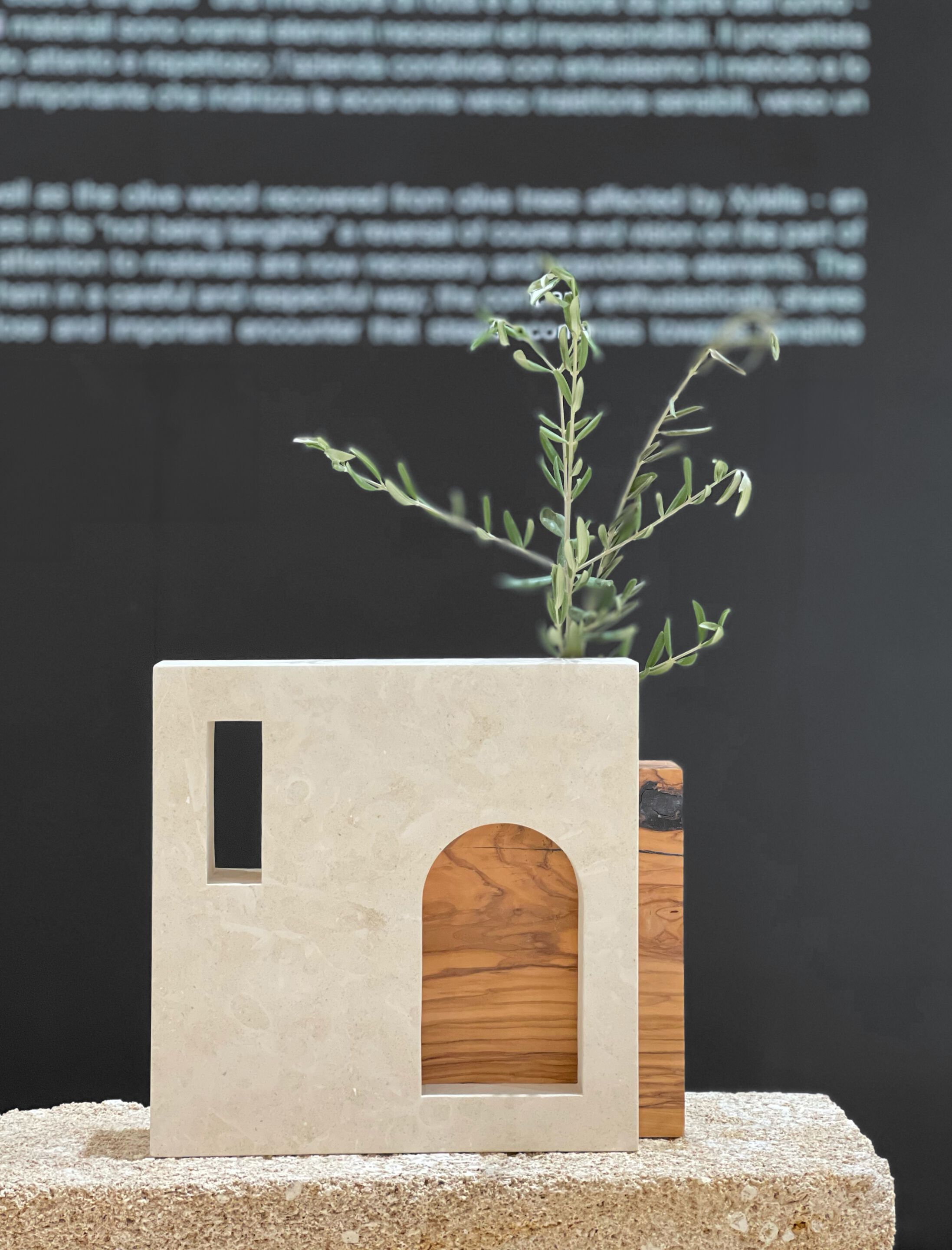 Безделушка / скульптура из камня Лечче и оливкового дерева PIMAR руины ARCH-00150992 - Вид №1