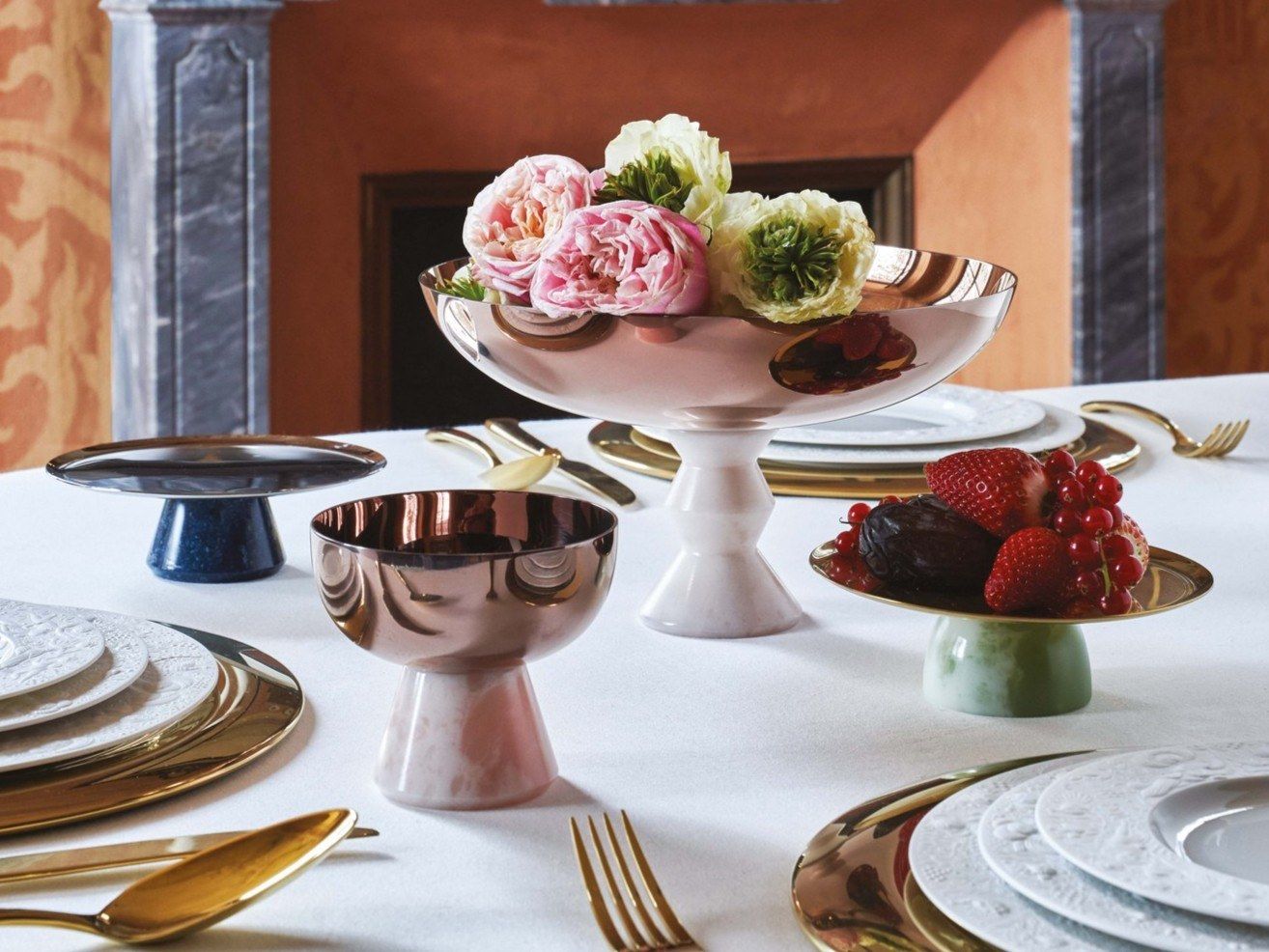 Большая центральная часть из нержавеющей стали с основанием из смолы Sambonet Madame ARCH-00031074 - Вид №3