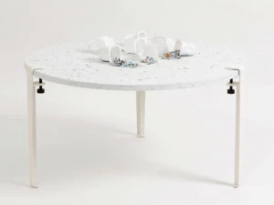 Tiptoe Круглый журнальный столик из переработанного пластика Venezia