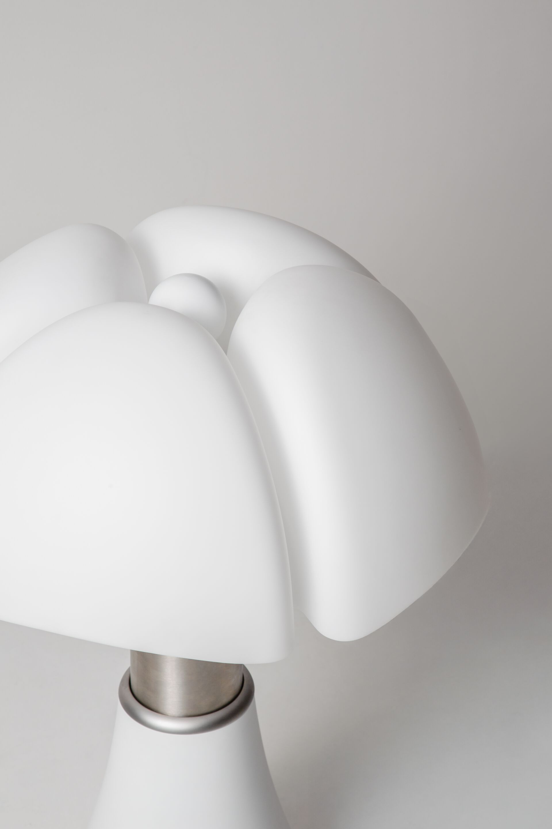 Стальная настольная лампа и метакрилатный абажур Martinelli Luce Летучая мышь ARCH-00126412 - Вид №9