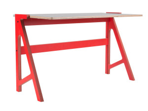 Деревянный прямоугольный стол