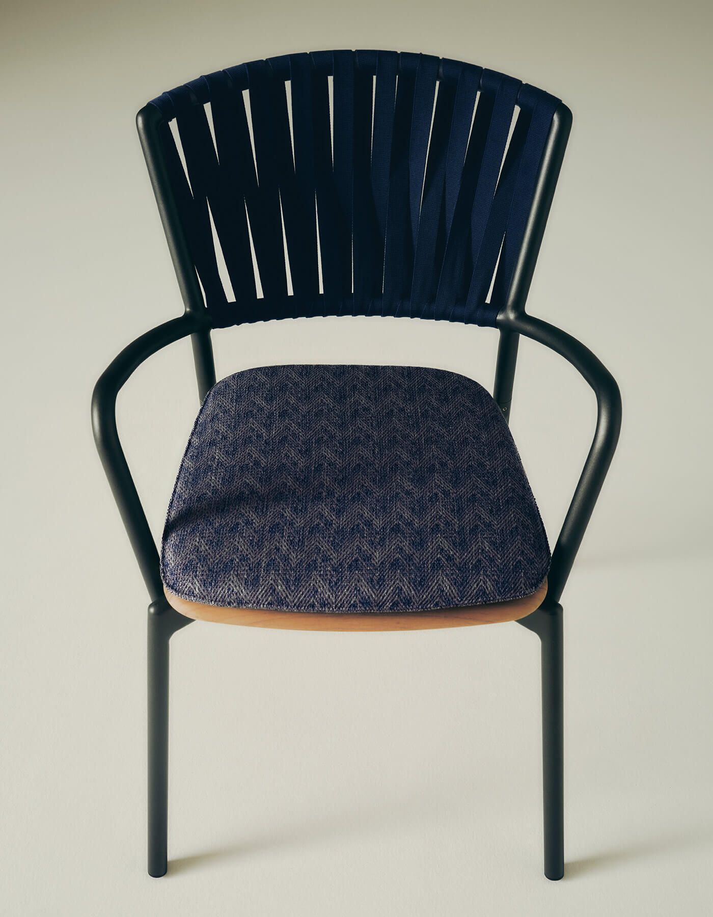 Садовый стул с ремнями и подлокотниками из тикового дерева RODA Piper ARCH-00013017 - Вид №1