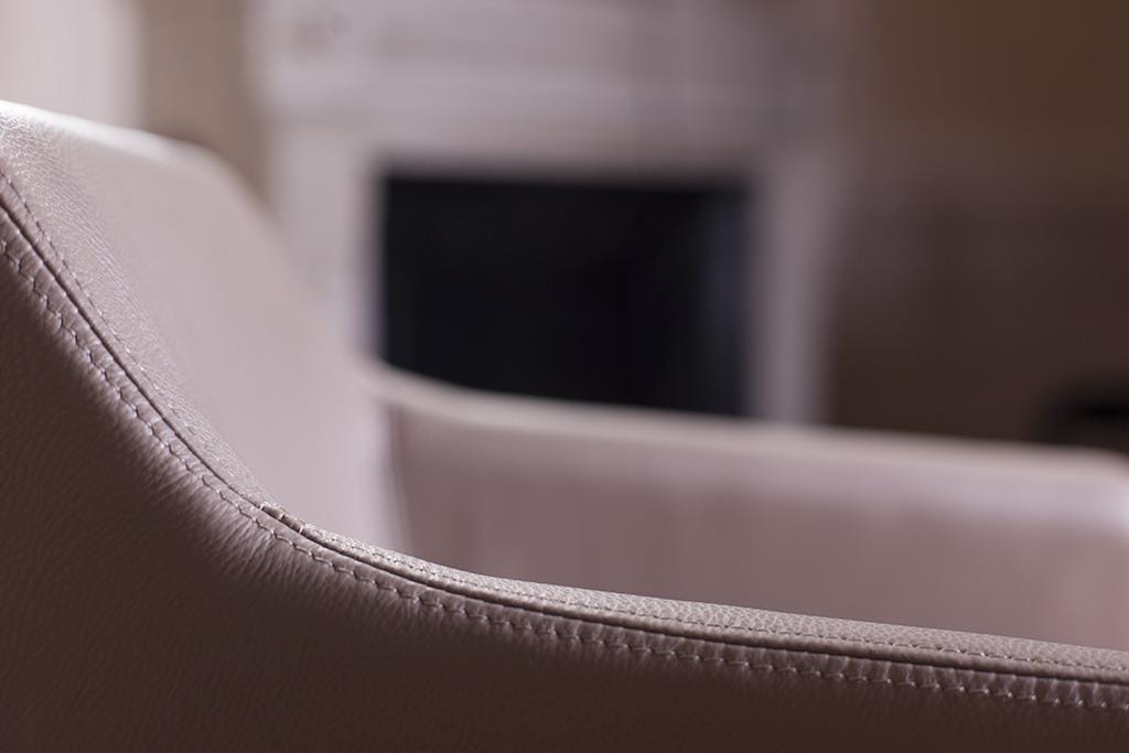 Кожаное кресло с подлокотниками HUGUES CHEVALIER Iconic ARCH-00097151 - Вид №4