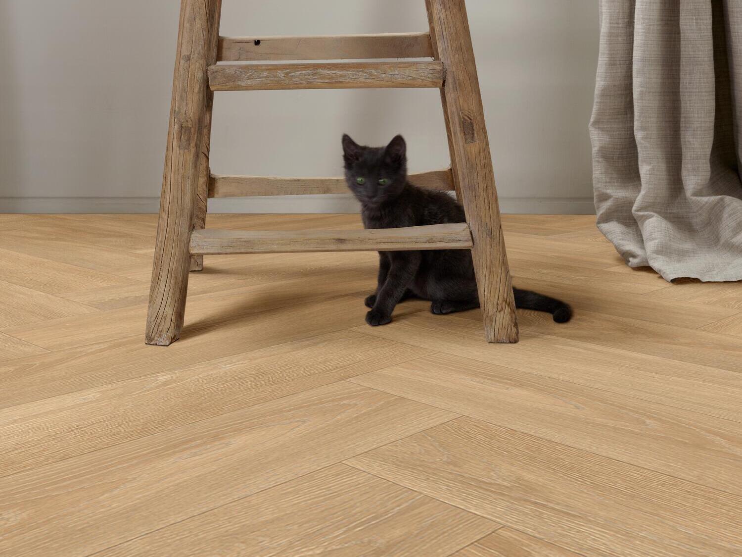 Нескользящий виниловый пол с эффектом дерева BEAUFLOR Gracetex ARCH-00014161