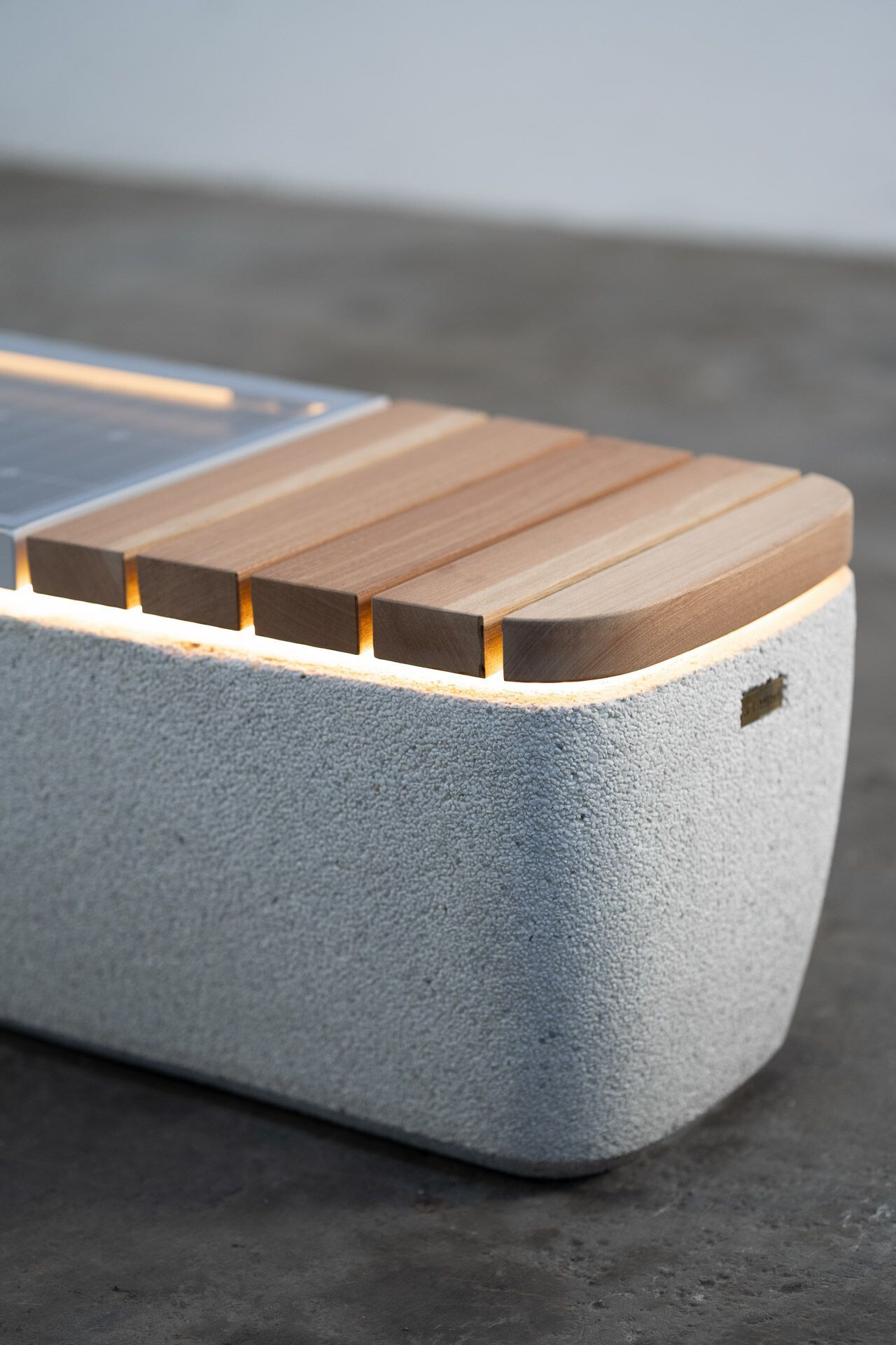 Солнечная бетонная скамья со встроенным освещением Kremen ARCH-00122992 - Вид №11