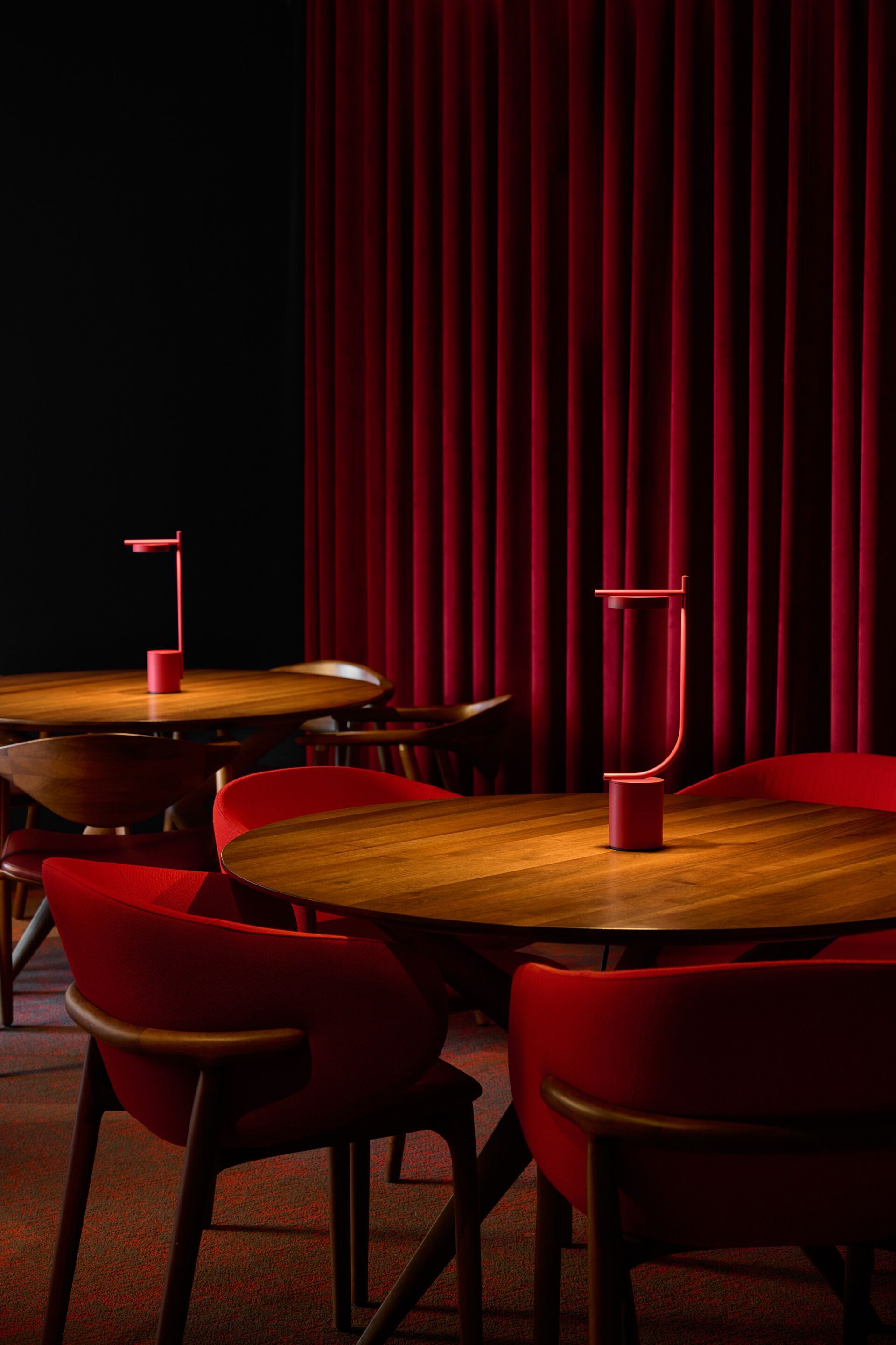 Настольная лампа с зарядкой от USB Grupa Igram ARCH-00107755 - Вид №35