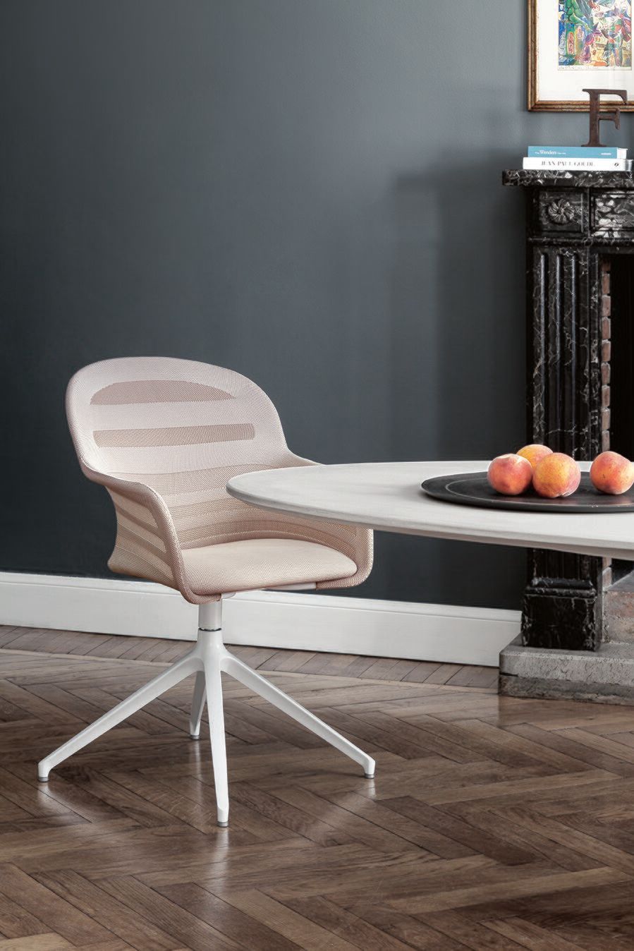 Эластичный тканевый стул с подлокотниками Bontempi Casa SURI ARCH-00026142