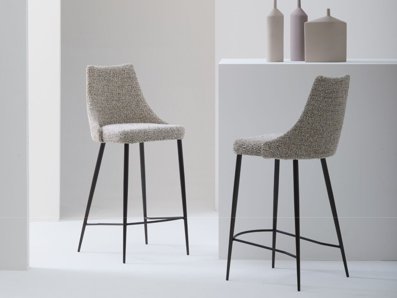 Высокий стул из ткани Julia Italia Эвелин ARCH-00108798 - Вид №2