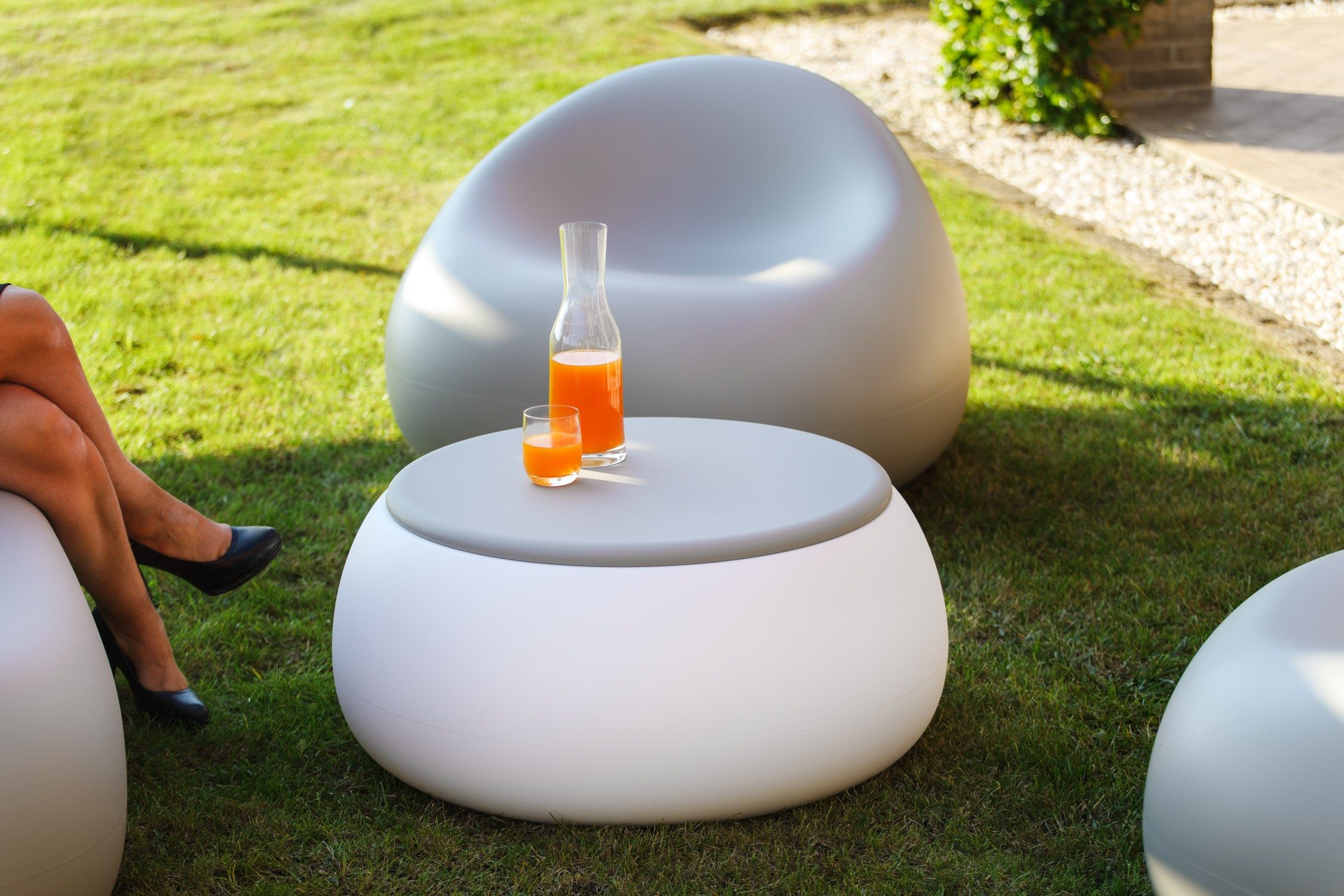 Кресло из полиэтилена PLUST Gumball ARCH-00021401 - Вид №3