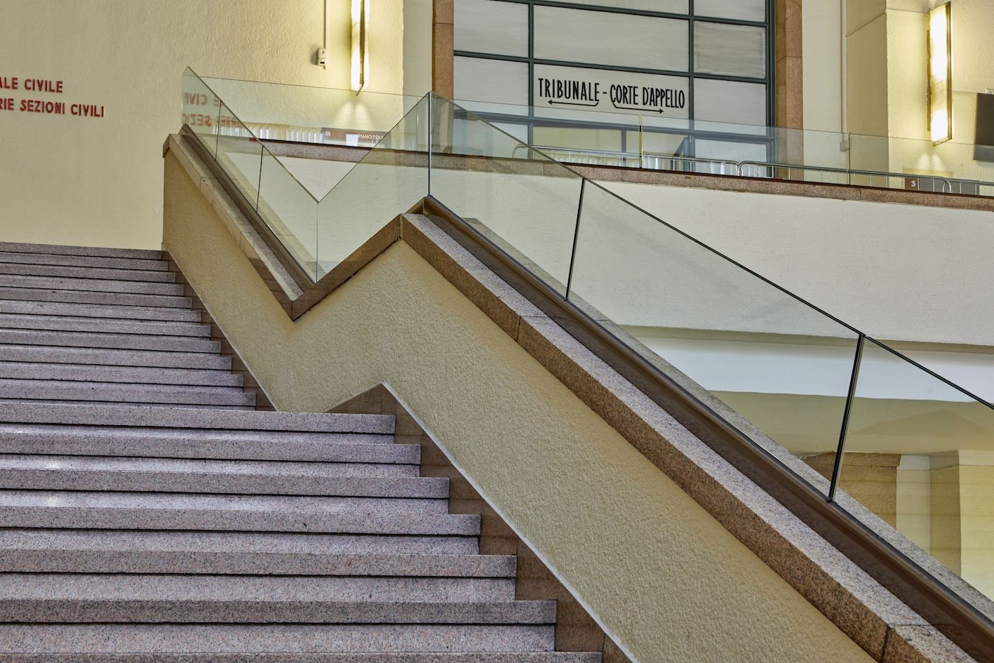 Стеклянные перила для лестницы ALUVETRO Scale ARCH-00070611 - Вид №3