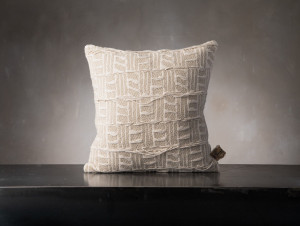 Квадратная подушка из хлопка