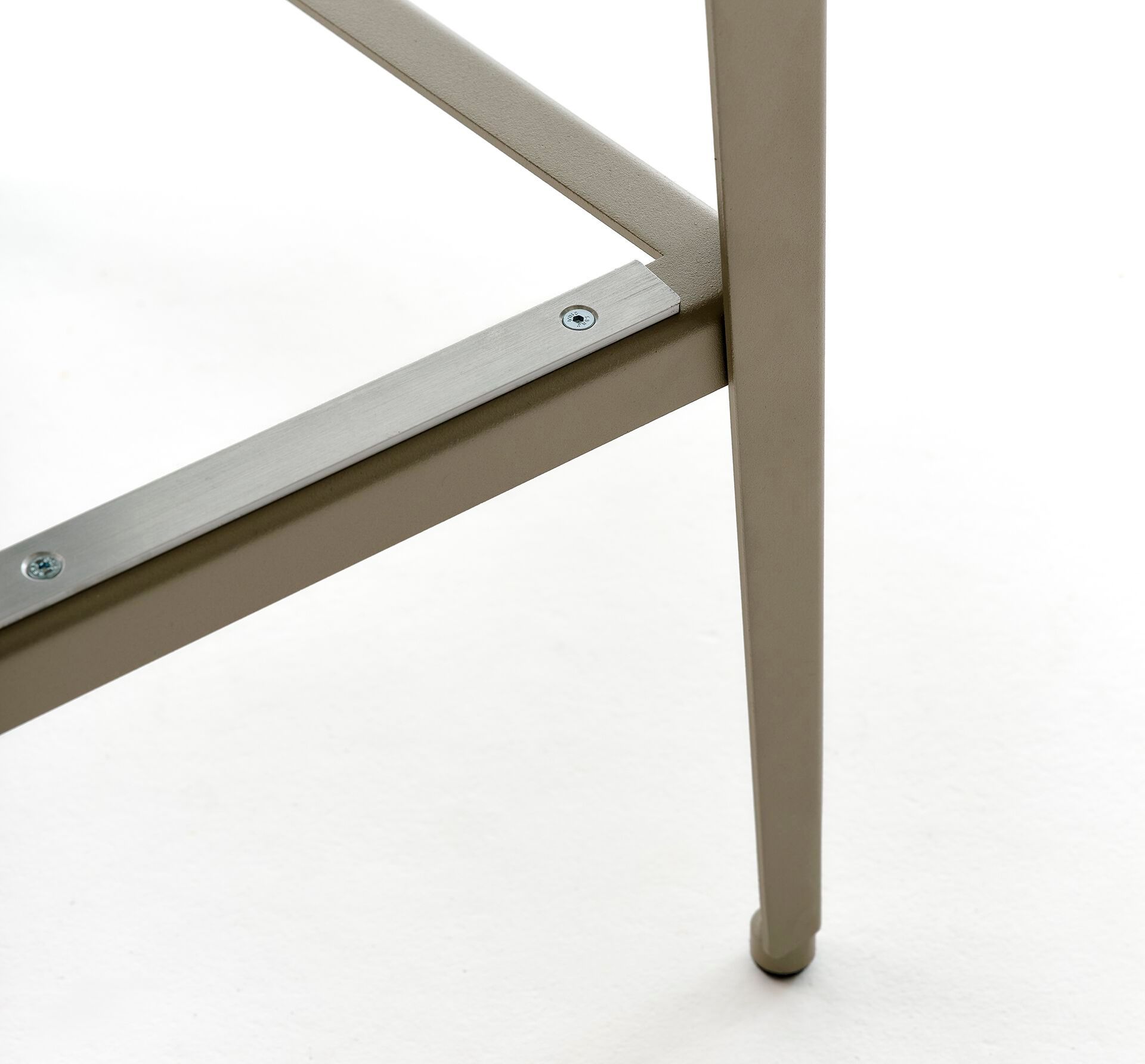 Высокий стул из листового металла с подставкой для ног EPÒNIMO Alu ARCH-00082033 - Вид №9