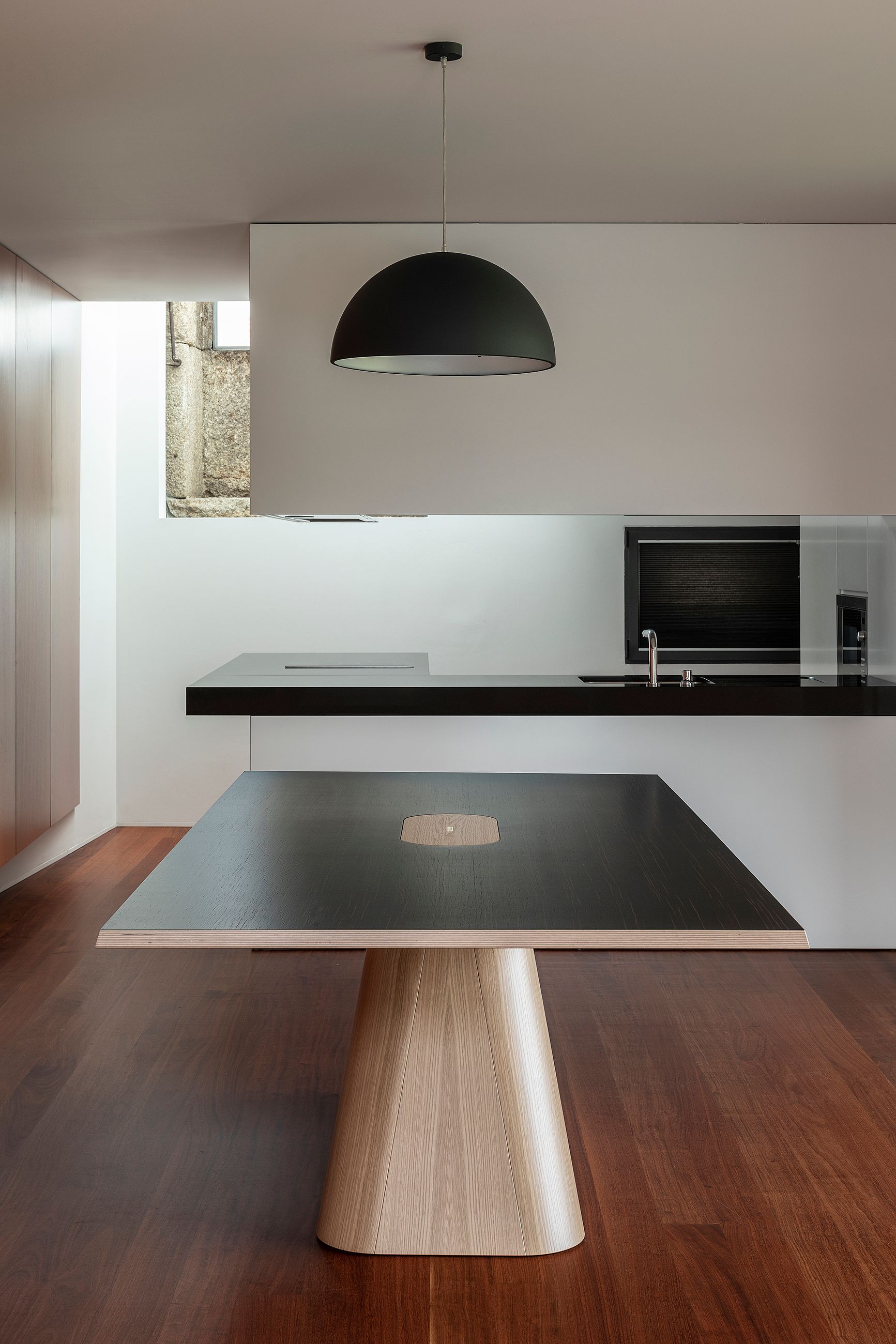 Деревянный прямоугольный стол WUDA Pedra ARCH-00082262 - Вид №1