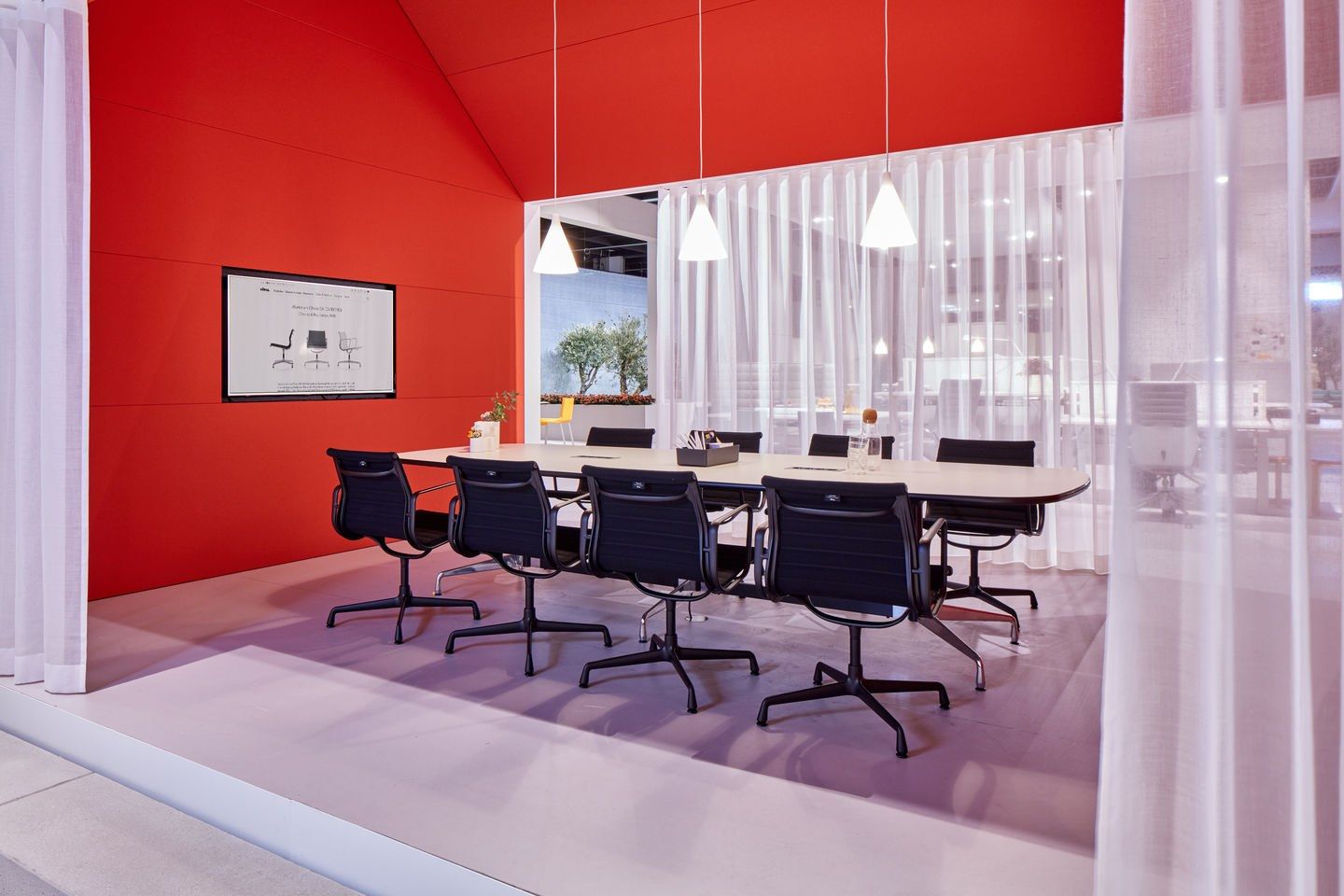 Тканевый стул с подлокотниками VITRA Eames Aluminium Group ARCH-00057694 - Вид №30