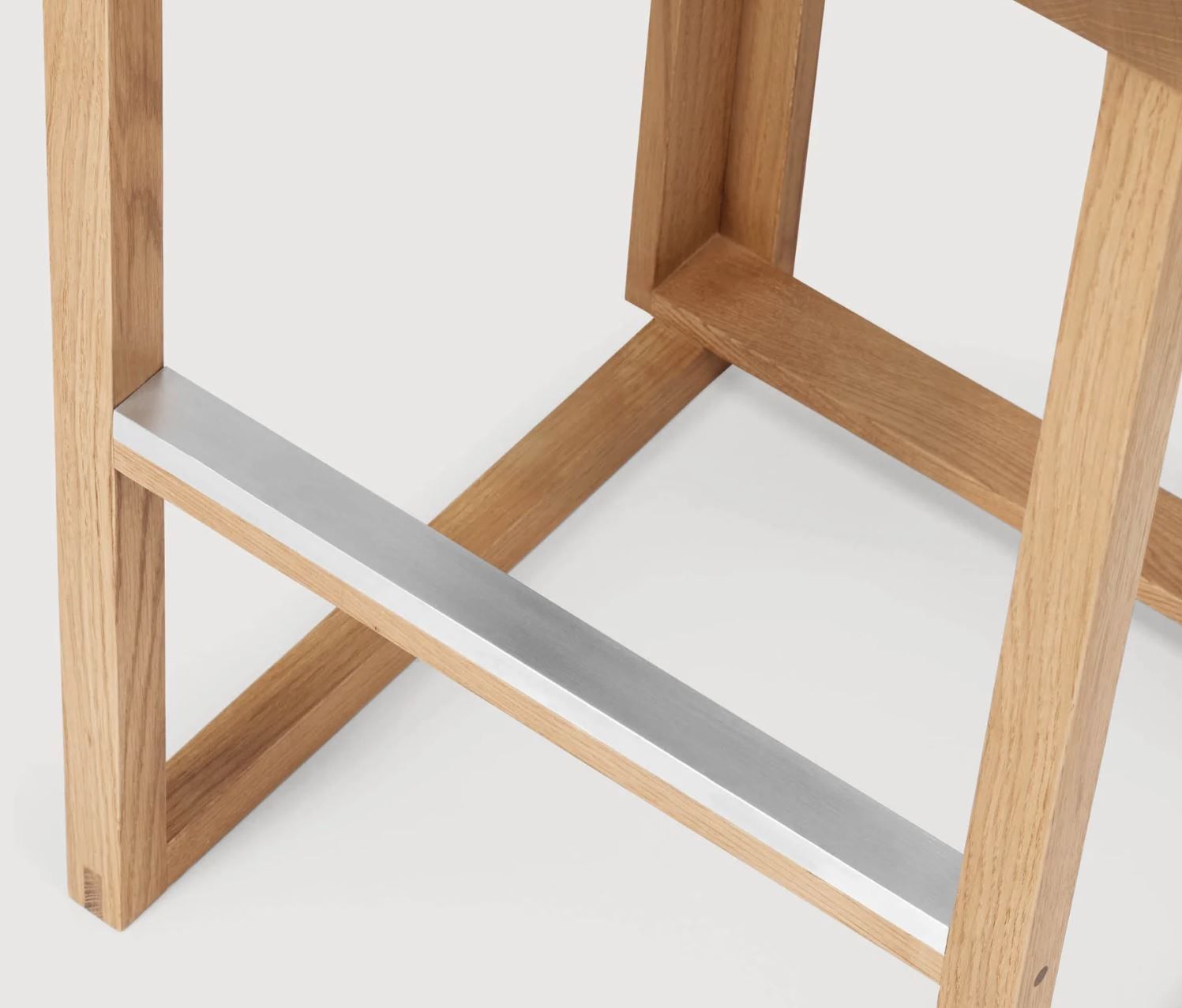 Высокий барный стул из дуба Kristina Dam Studio Outline ARCH-00020800 - Вид №5