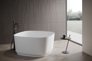 Квадратная ванна в центре комнаты в Aquatech®