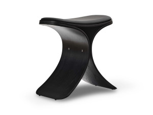 Дубовый стул с кожаным сиденьем