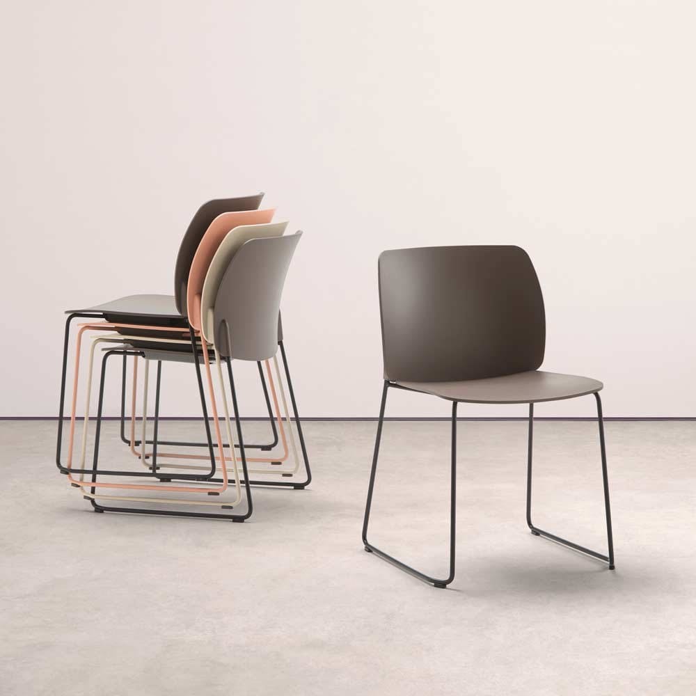 Штабелируемый стул из полипропилена INCLASS Aryn Max ARCH-00149346 - Вид №1