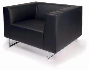 Luxy Мягкое кожаное кресло с подлокотниками Chic