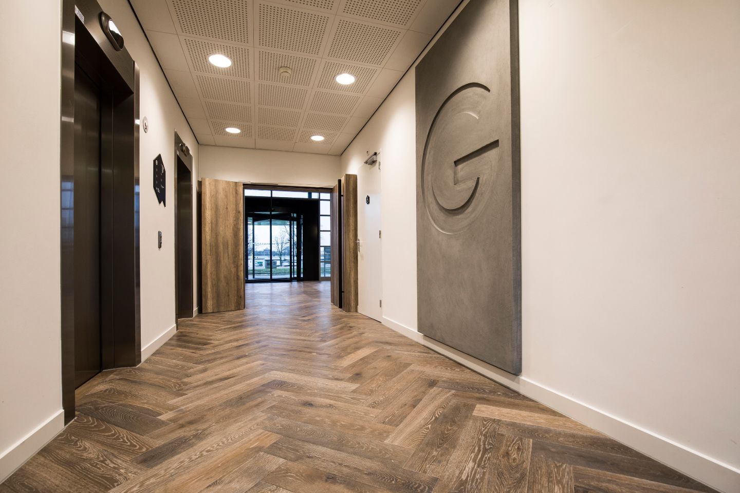 Дубовый паркет Dennebos Flooring Dark ARCH-00108772 - Вид №6