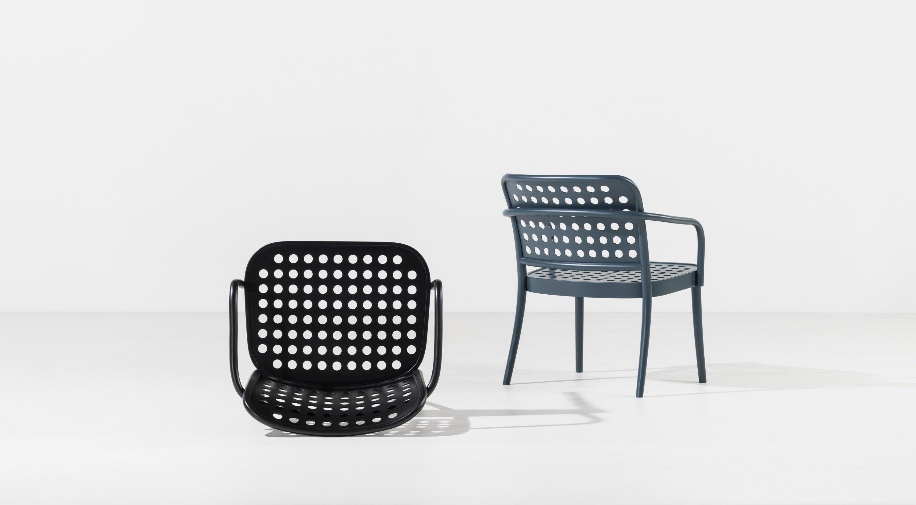 Деревянный стул с подлокотниками TON 822 ARCH-00028695 - Вид №2