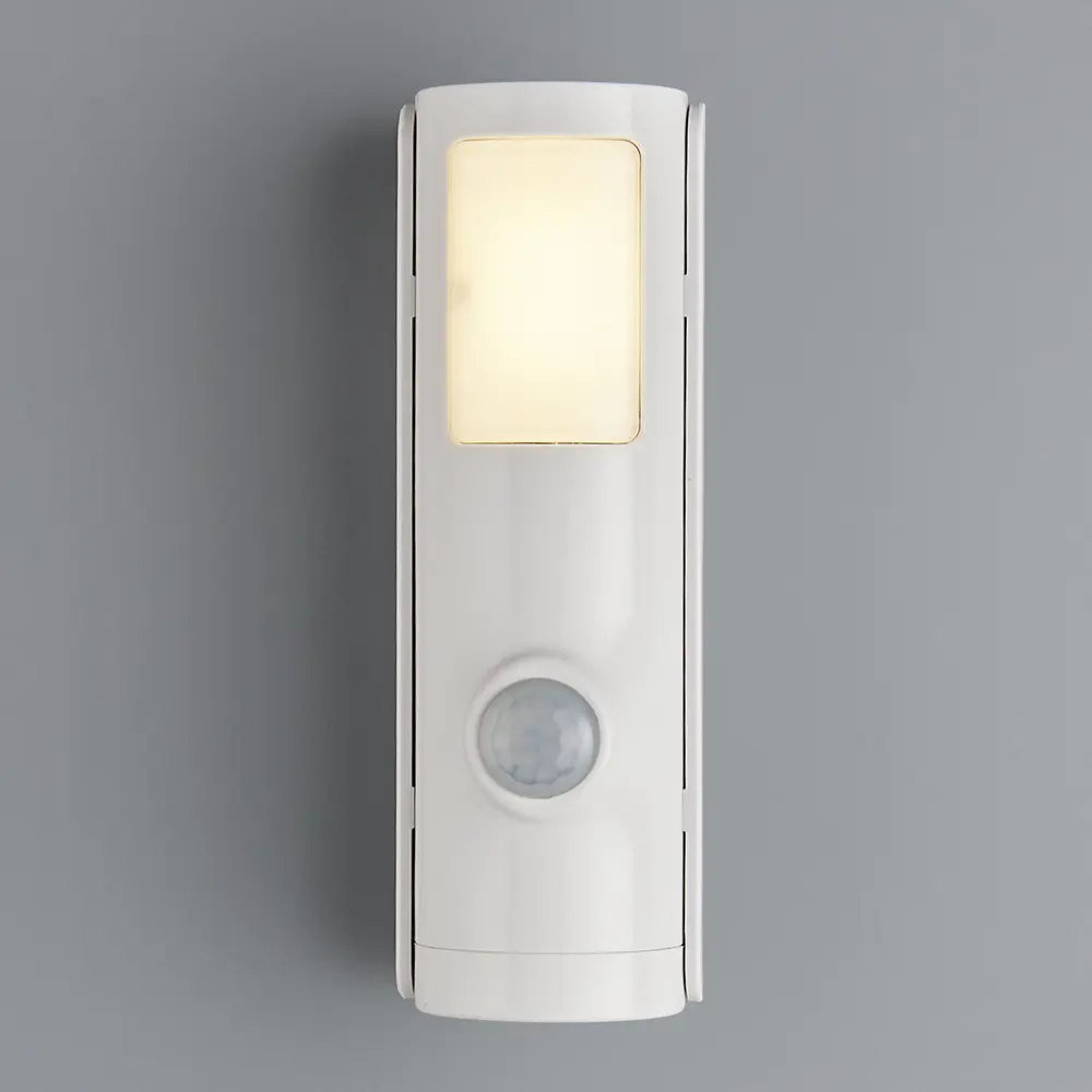 Светильник светодиодный Ledvance Nightlux Torch с датчиком света и движения и функцией факела, на батарейках, цвет белый 82282402 STLM-2139000  - Вид №3