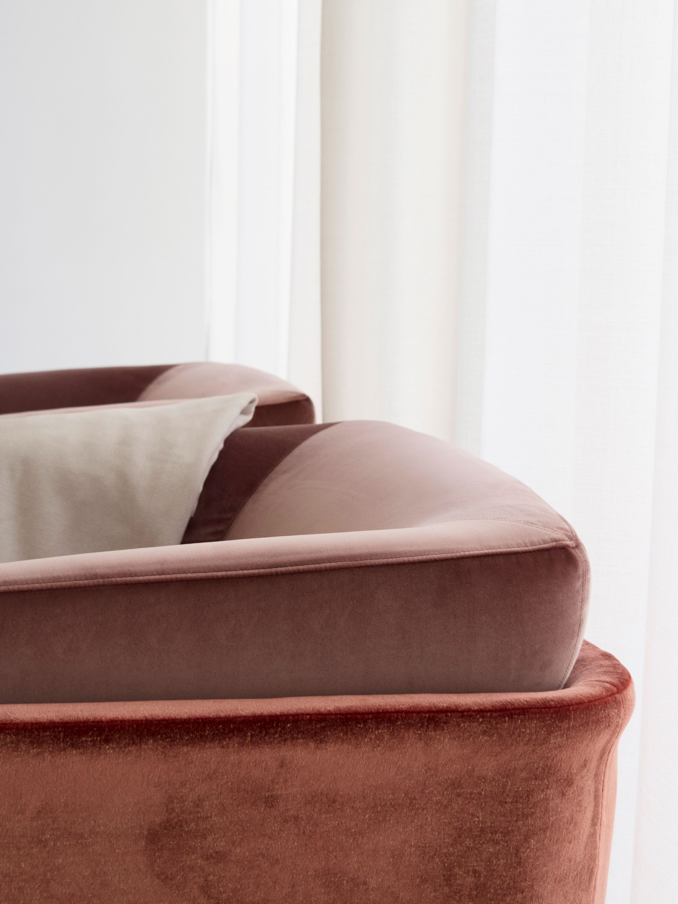 Тканевое кресло с подлокотниками Capital Collection Mon Allure ARCH-00056893 - Вид №1