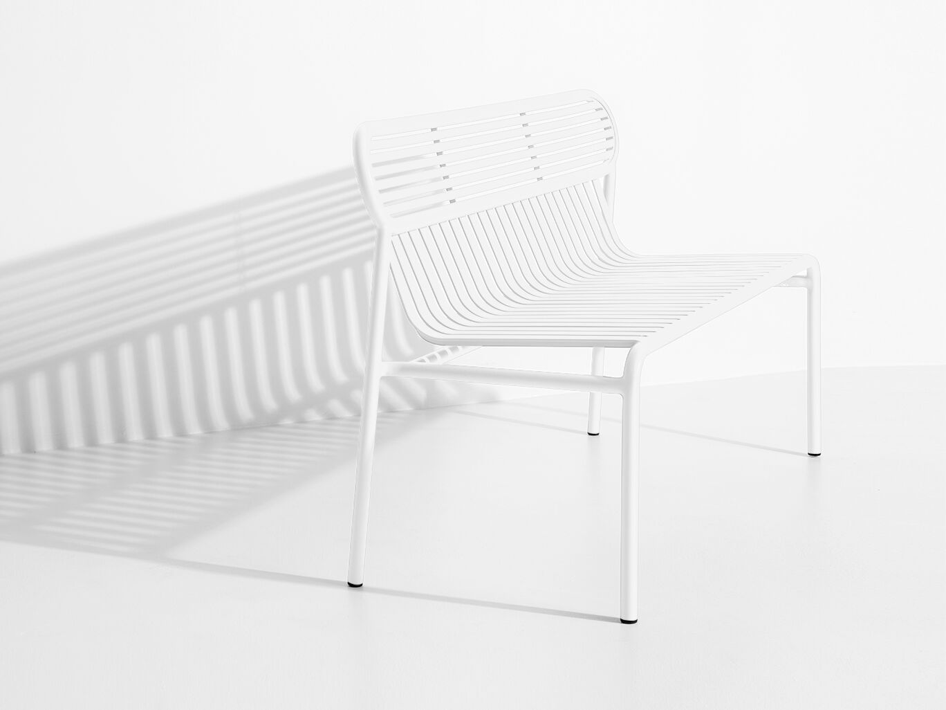 Алюминиевая садовая скамейка с порошковым покрытием Petite Friture WEEK-END ARCH-00004384 - Вид №6